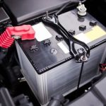 Batteries intelligentes : comment elles peuvent améliorer la gestion de l’énergie dans votre voiture ?